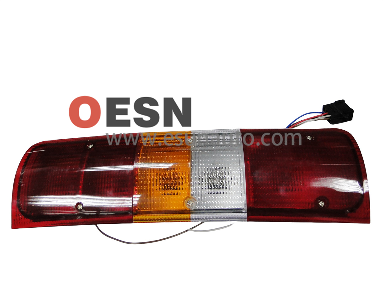 Rear lamp assy; Right   ESN110048